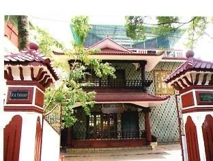 לינה וארוחת בוקר Kochi Kuppath Homestay