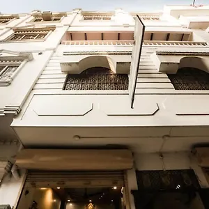 https://hotel-aakash-ganga-varanasi.hotels-varanasi.com