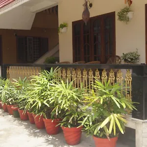 Couette-café Prems, Kochi