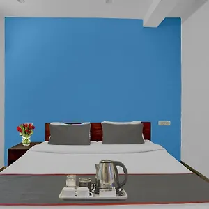 https://collection-o-70070-vtrivel-stay.top-gurgaonhotels.com